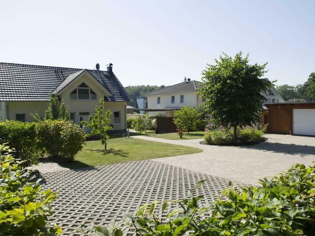 Ferienwohnung Am Waldesrand Sellin  Exterior photo
